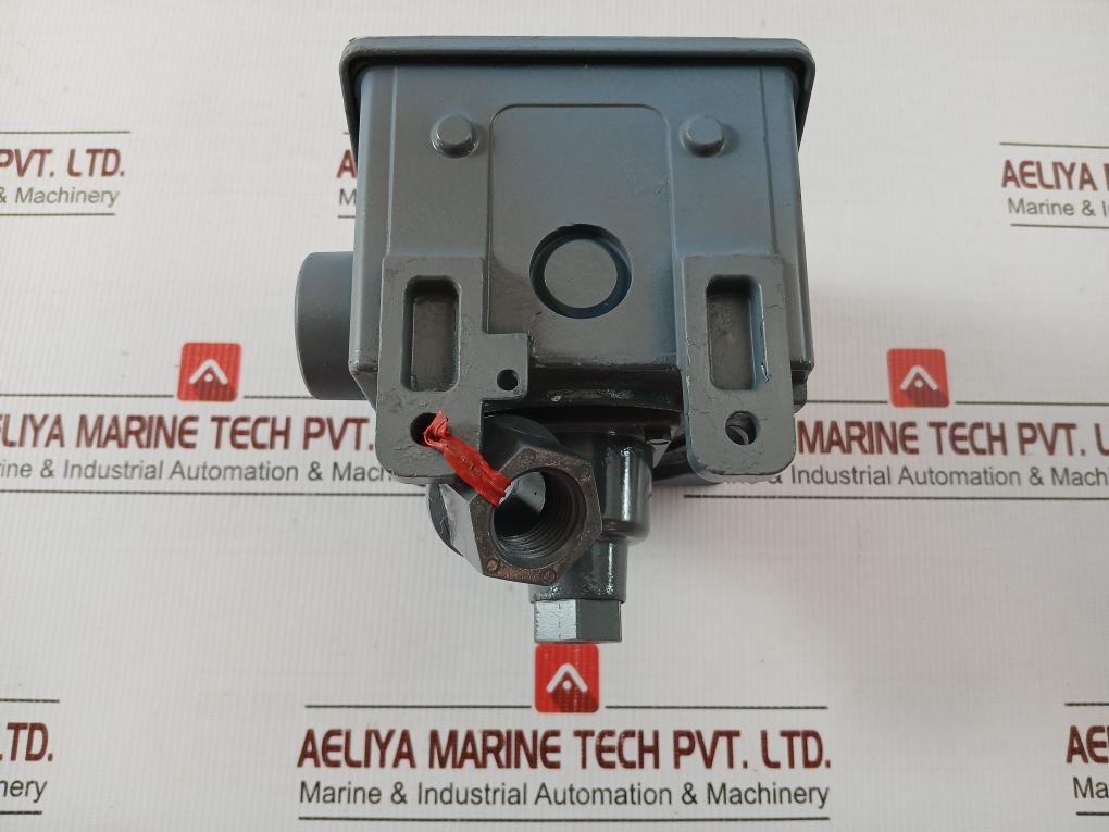 H402-361 Pressure Control Switch Brand United Electric