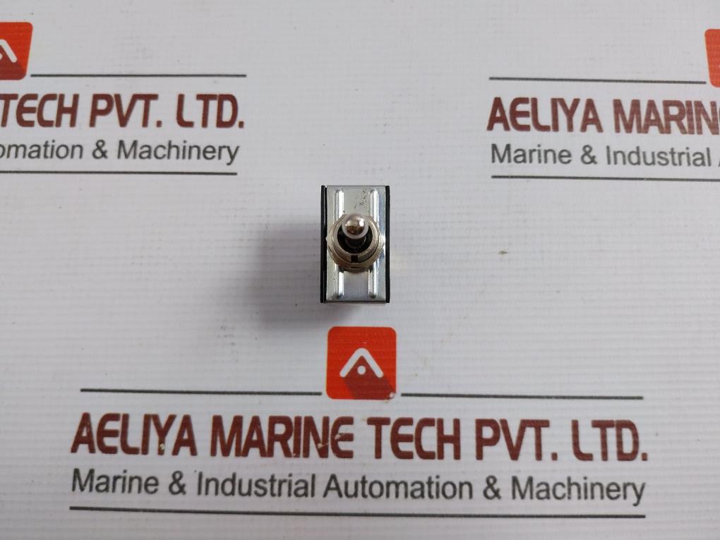 Hobart-Toggle-Switch-F6547B-125-Vdc-15A-875567-210575-1