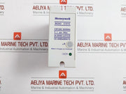 Honeywell Flame Detector Relay 50/60hz 230vac R4343 E1014