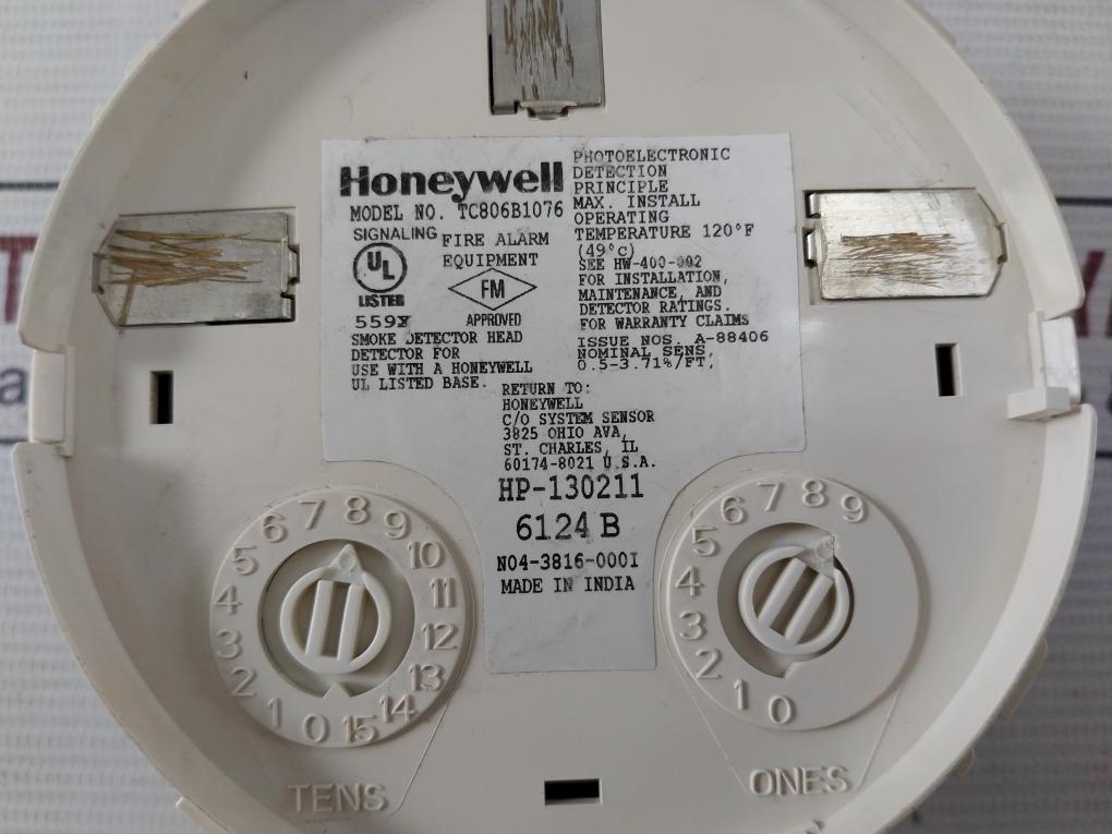 Honeywell Tc806B1076 Smoke Detector 120°F Hp-130211 6124B