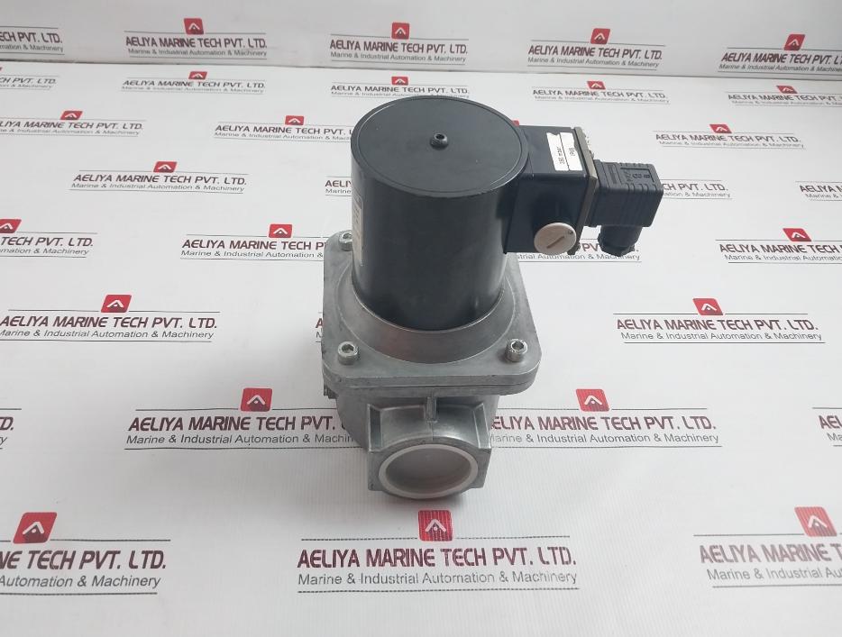 Honeywell Ve4050A1176 Gas Valve Series 03 220-240 Vac 50/60 Hz 60W 360 Mbar