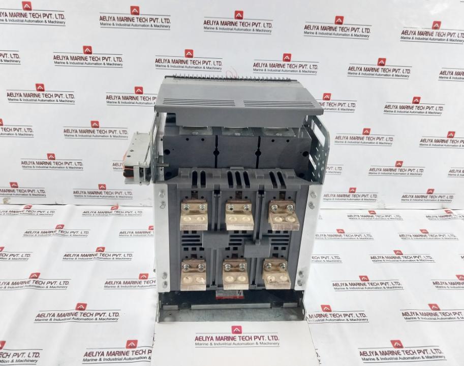 Hyundai Uan16A3B M1C1S168J 3-pole Air Circuit Breaker Afagamaqaxv4