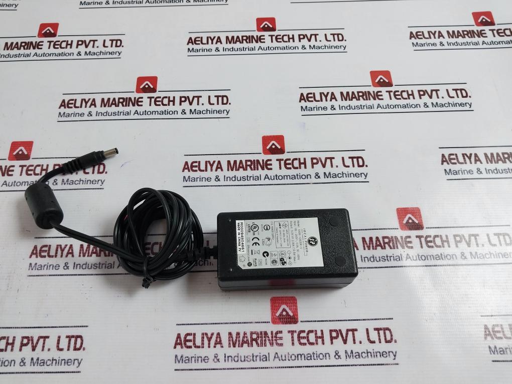 Ideal Power Sa06-12S05R-v Power Adapter 100-240V~ 0.5A 50-60Hz  ppp