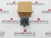 Idec Izumi Cs-10 Rotary Cam Switch 600V 10A
