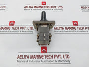 Idec Izumi Cs-10 Rotary Cam Switch 600V 10A