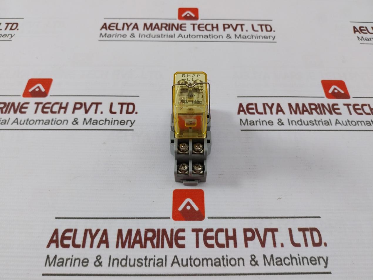 Idec Rh2b-Ul Power Relay With Socket Sh2b-05 10a 300v Ac240v