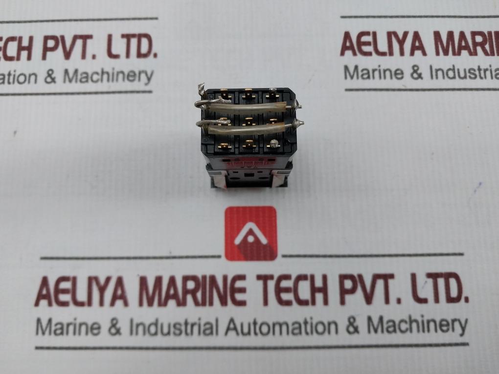 Idec Mcm23D-a30 Temperature Control Thermostat