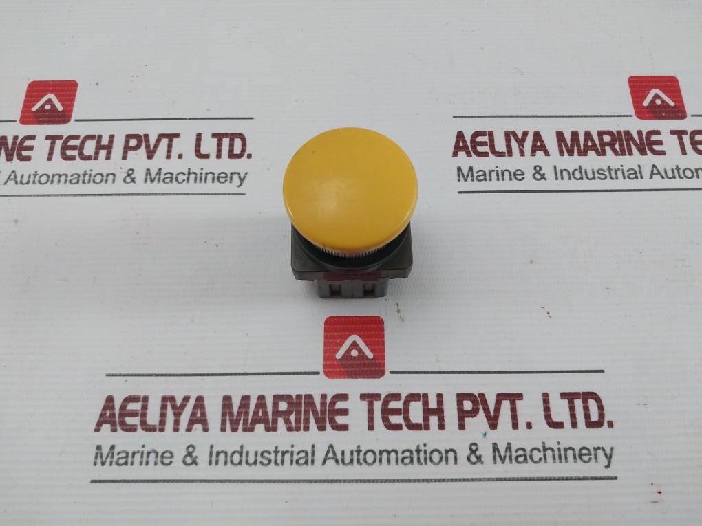 Push-Button Switch Idec Part No: 41-10650 - Used