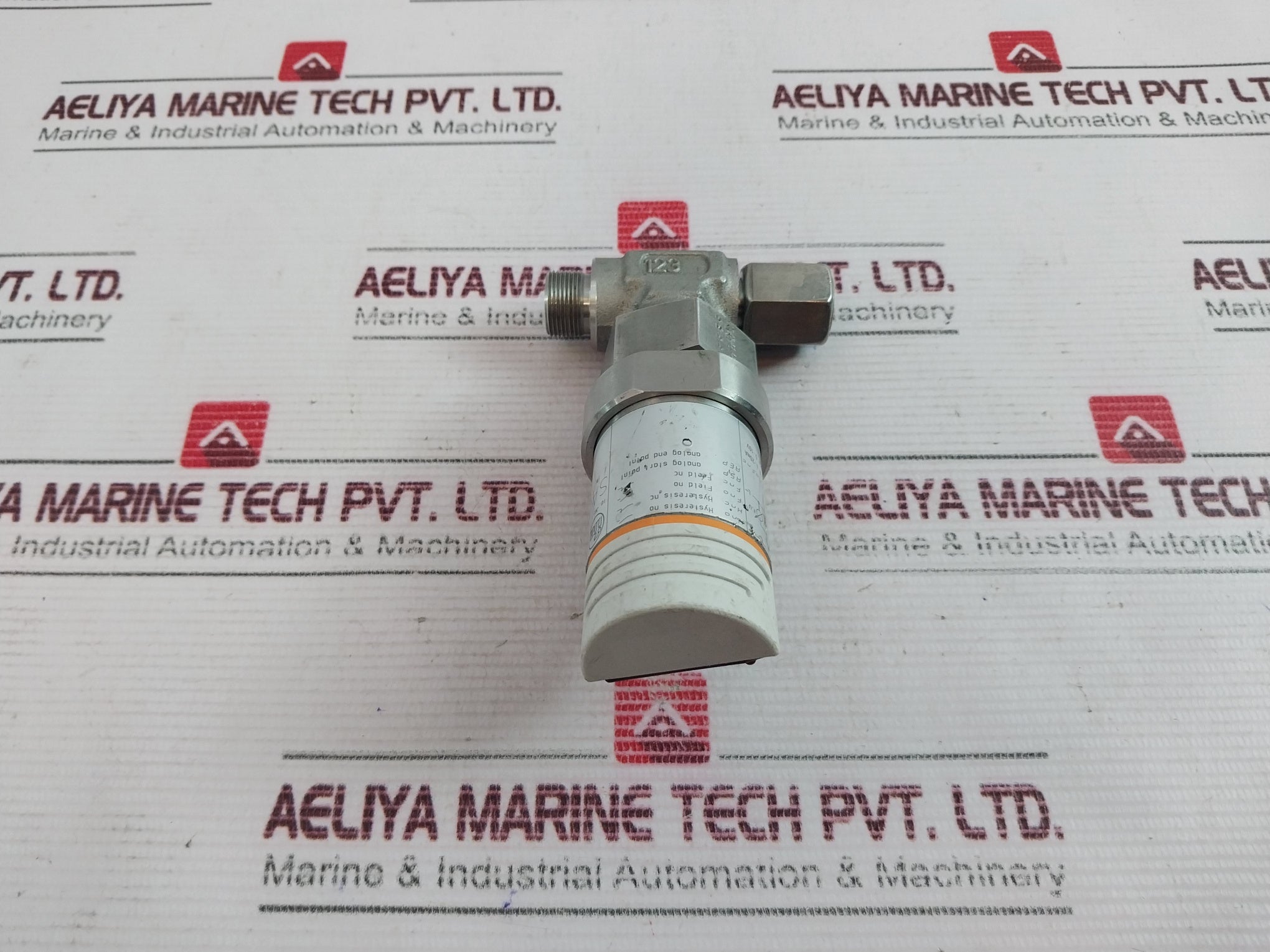 Ifm Sa0551 Flow Sensor Ip67 20-28V