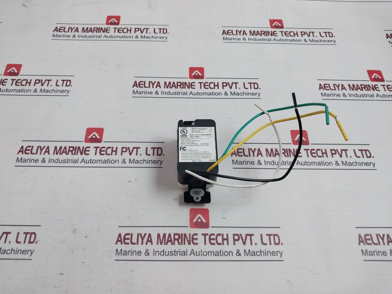 Inncom S217D4 Wall Switch 120Vac 60Hz E231654 3.5A Rive01