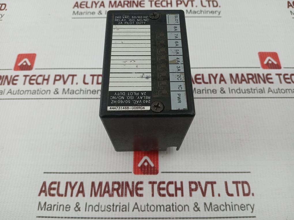 Isolated-Relay-Output-Module-8-Point-240-Vac-50-60hz-Ge-Fanuc-Ic670mdl930cak-1
