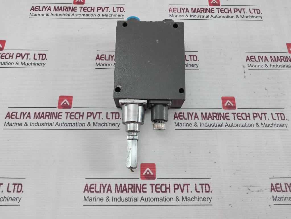 Jiangsu Yuanwang Wtzk-50-c Temperature Controller Ac 380V 3A