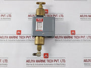Johnson Controls P74Ba-10 Differential Pressure Control Switch 120-600 Vac