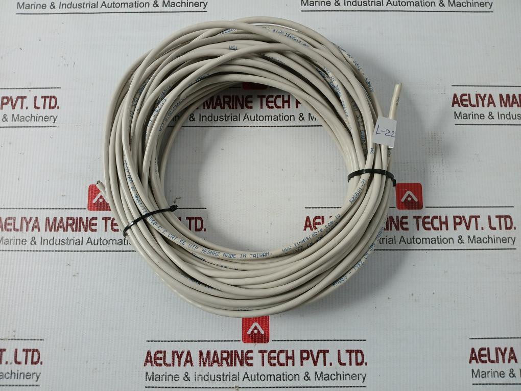 Kuwes-Lan-Cable-22-Meter-Cat-1