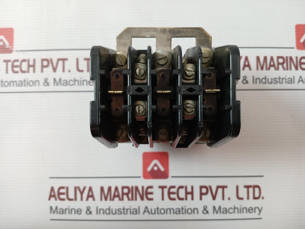 L&T Ml1 Contactor 16A 415V 50Hz 360V