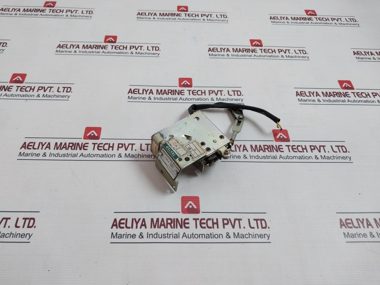 Larsen & Toubro Sl-92265 Undervoltage Release 240V Ac 50Hz