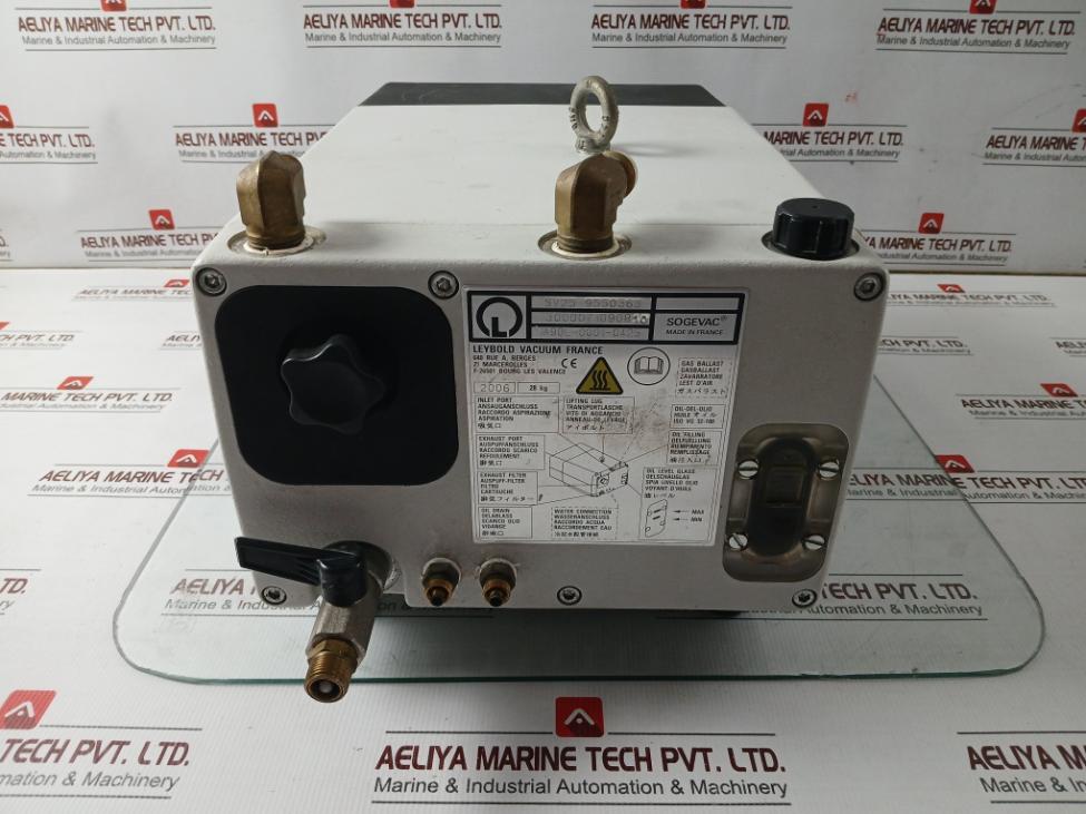 Leybold Sv25 9550363 Sogevac Vacuum Pump 3000071090810 200V 5.5A 60Hz