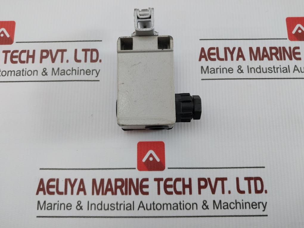 Limit Switch With A Top Push Roller Actuator Instruments By Micro