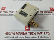 Linero Controls Hs-230 Pressure Control Switch 5-30 Kgf/Cm2 Ac 125V/250V 430 Gm