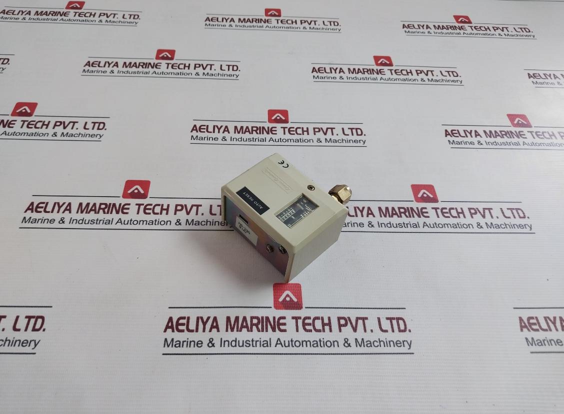 Linero Controls Hs-230 Pressure Control Switch 5-30 Kgf/Cm2 0.5-3 Mpa 30Km