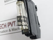 Lot of 11X PHOENIX CONTACT ST-SILA 250 Fuse Plug with Light Indicator 500V 10A