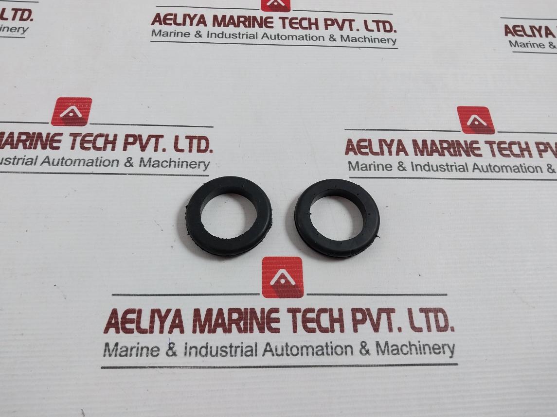 Lot Of 2X 1X4312 Grommet