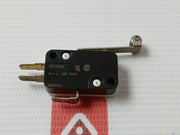 Lot of 2X CHERRY E2150K0 Roller Miniature Pressure Switch 0.1A 125 VAC