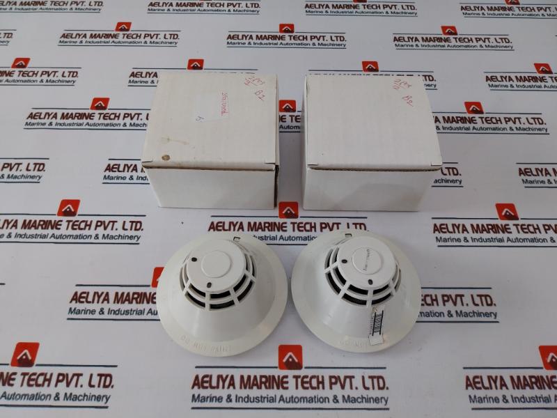 Lot of 2X Honeywell XLS-PHS Intelligent Photo Detector