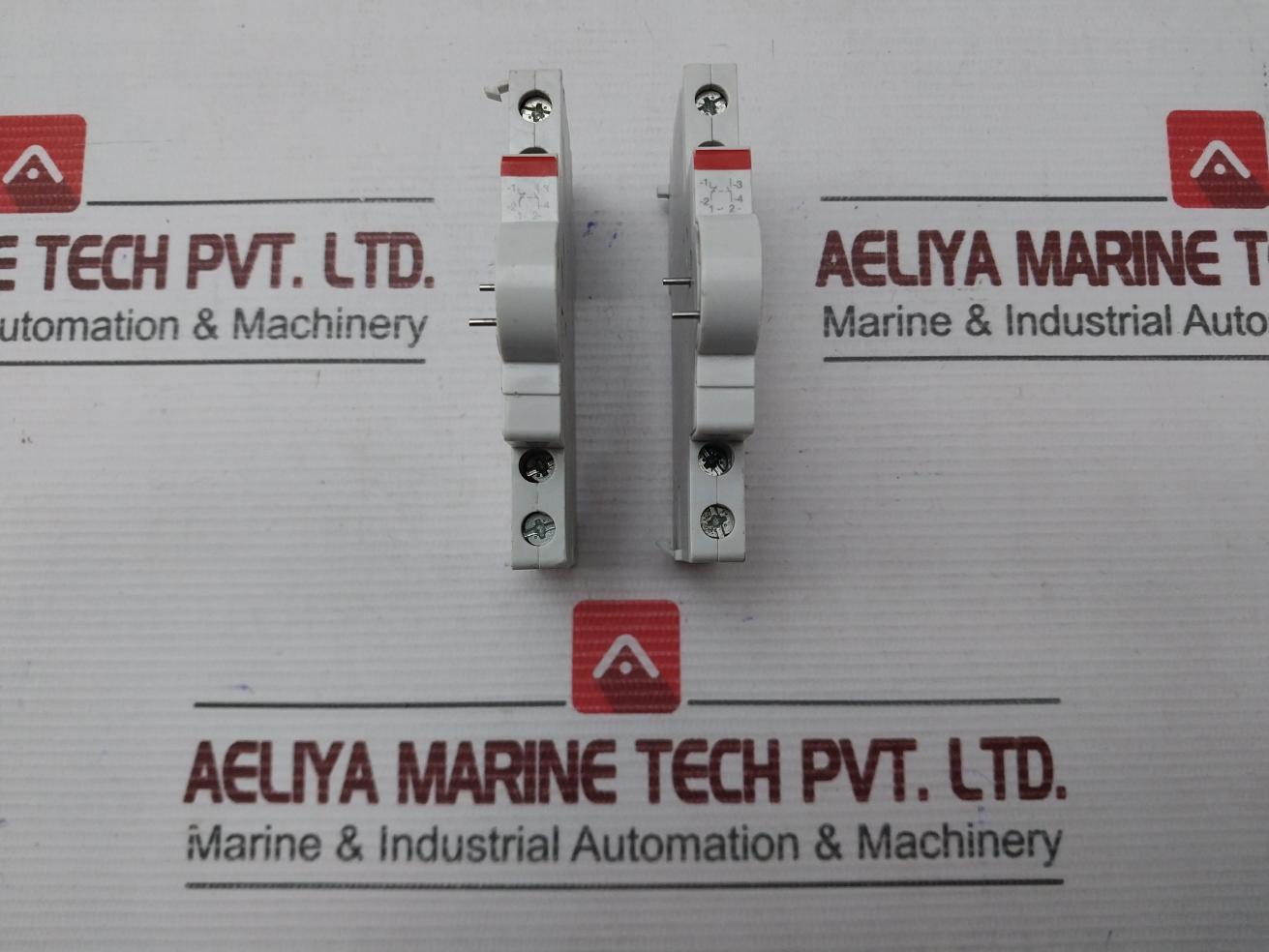 Lot Of 2x Condition In Used S2c-H6-11r Auxiliary Contact Block 10a By Abb