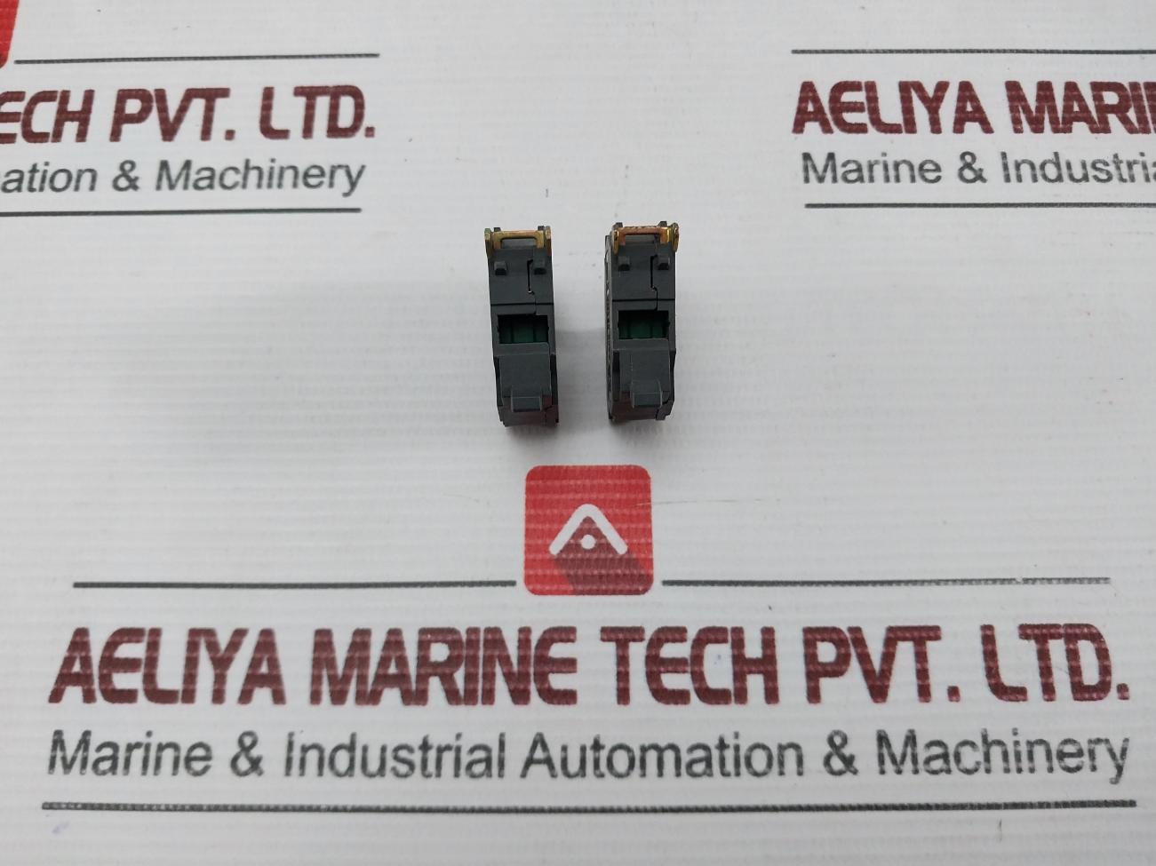 Lot Of 2x Contact Block Zen-L1111 Schneider 10a