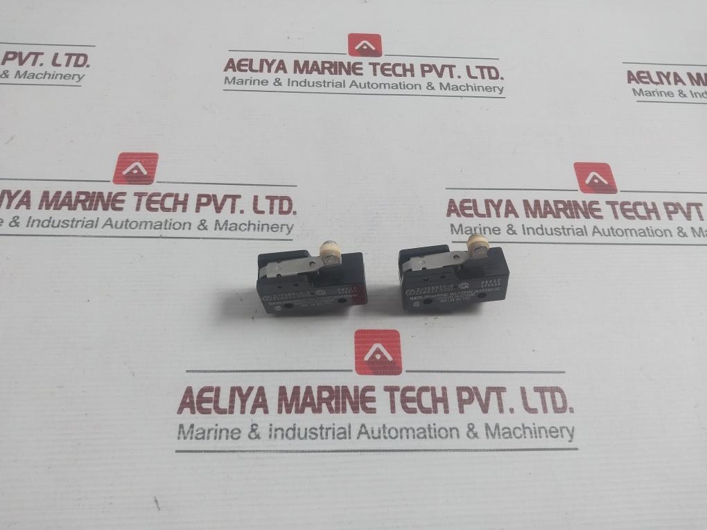 Lot Of 2x Omron Roller Lever Limit Switch Z-15gw22-B