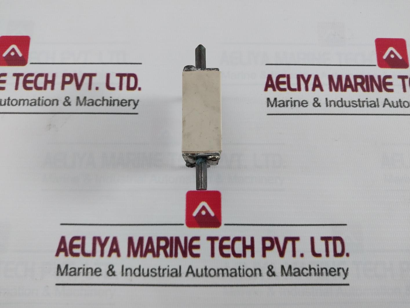 Lot Of 2X Eia C00-35A Fuse I1= 120Ka Gl-gg And 500V~