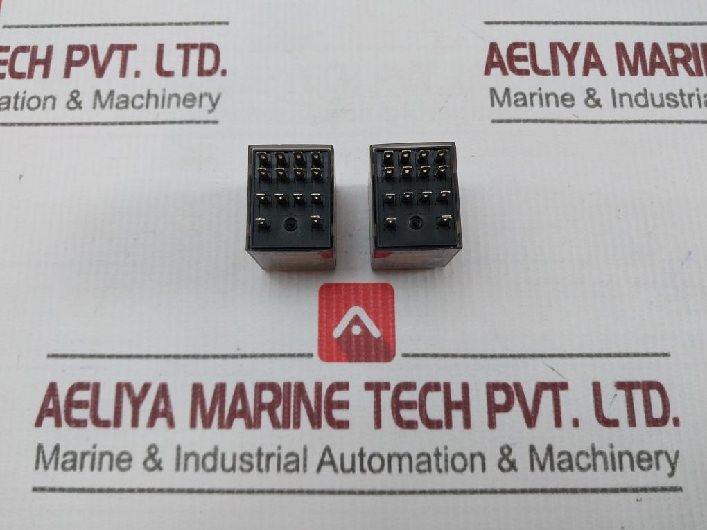 Lot Of 3X Siemens Lzx: Pt570730 Plug-in Relay 230V Ac