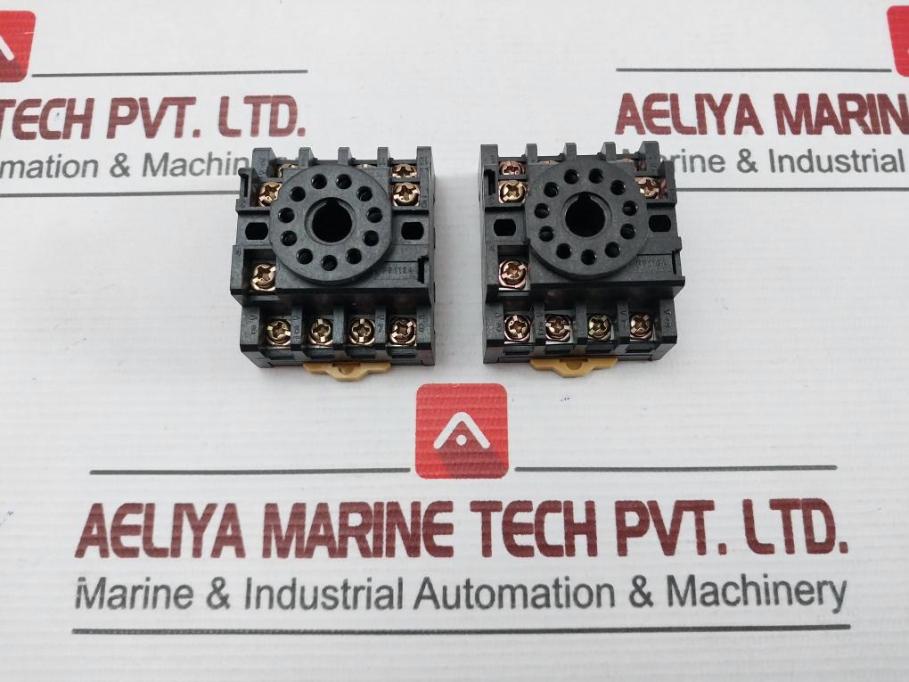 Lot Of 5X Omron Pf113A Relay Socket Base