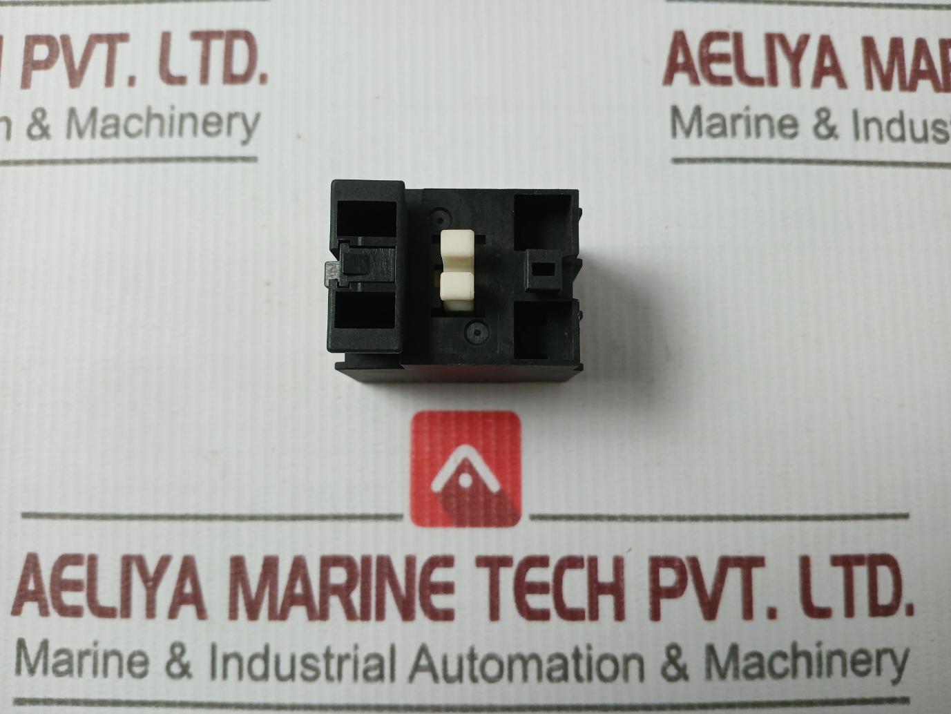 Lovato G484… Auxiliary Contact Block 10A 690V Ac A600