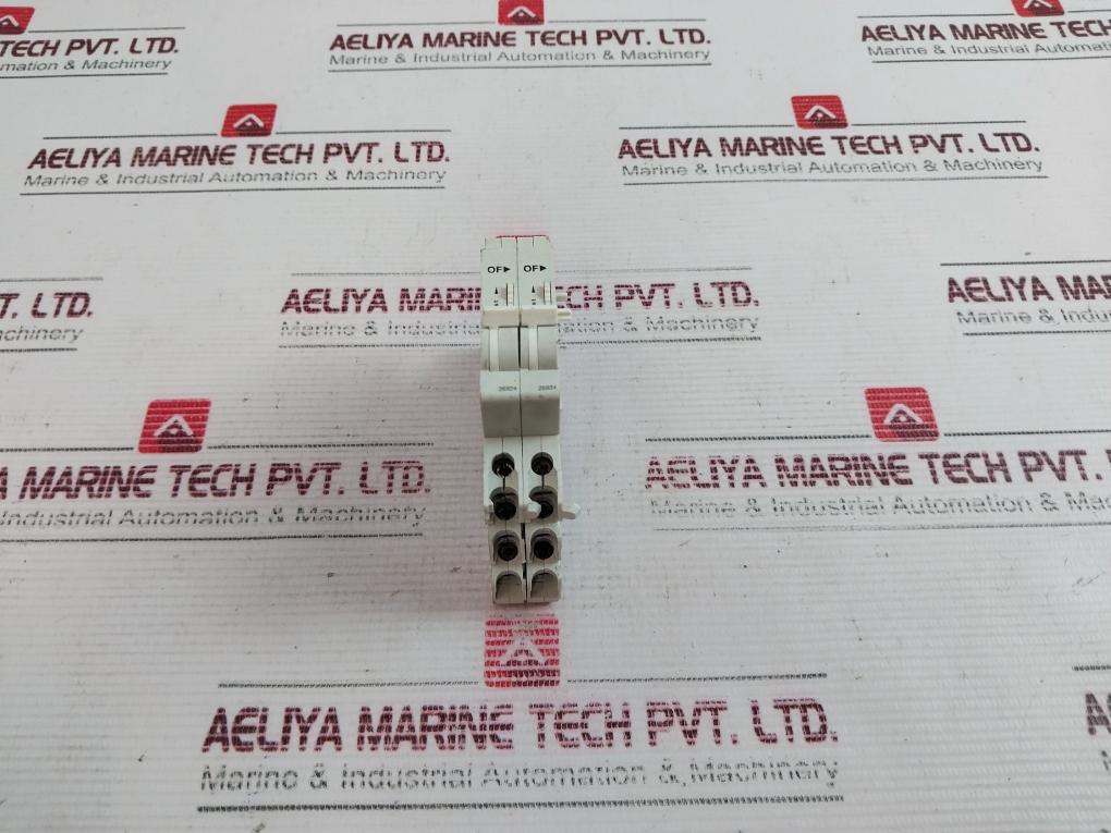 Merlin Gerin 26924 Auxiliary Contact Switch 240V~ 6A Dc12