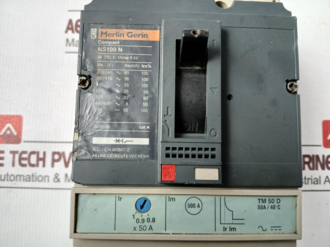 Merlin Gerin Ns100-160-250 N/H/Na Compact Circuit Breaker 750V 8Kv 50/60 Hz
