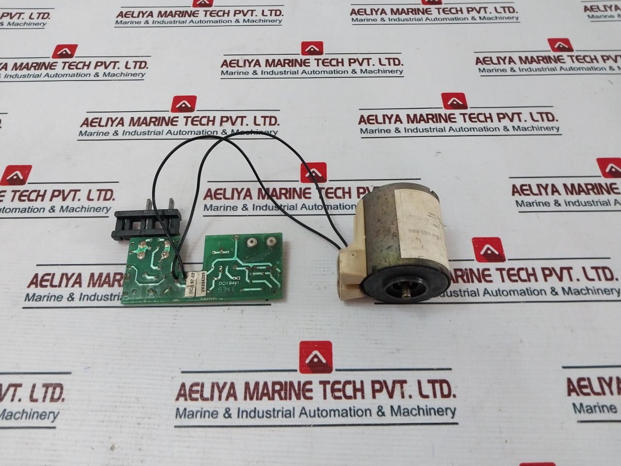 Merlin Gerin Mn-u Undervoltage Release Mp Breaker Accessory 685686
