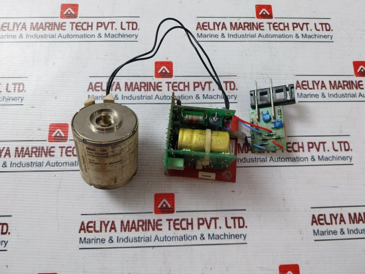 Merlin Gerin Mnr-uv 685 692 Time Delayed Undervoltage Release