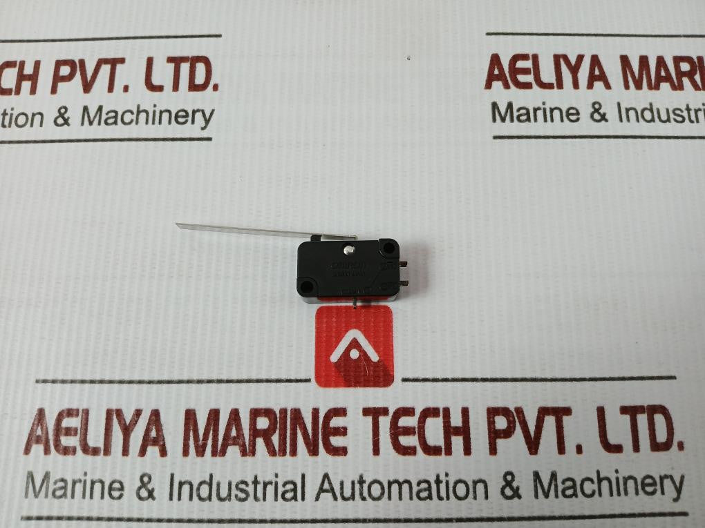 Micro-Switch-2a-480v-Ac-V-15fl111-1a2-Omron-1