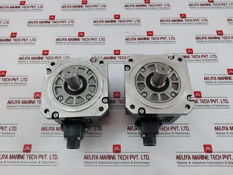 Mitsubishi Electric Hg-sr102J Ac Servo Motor 3Ac 129V 5.6A 