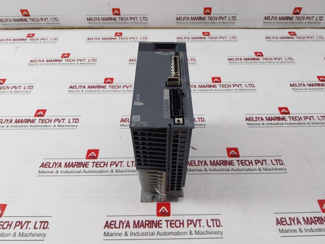Mitsubishi Electric Mr-je-70A Servo Amplifier 3Ac/Ac200-240V 3.8A/6.5A 50/60Hz