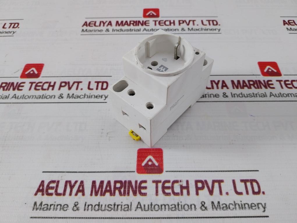 Murr Elektronik 67901 Power Socket 16A 250V – Aeliya Marine