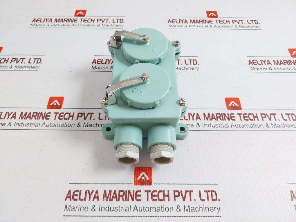 New-Condition-Ac250v-20a-W-T-Socket-Z-2m-1