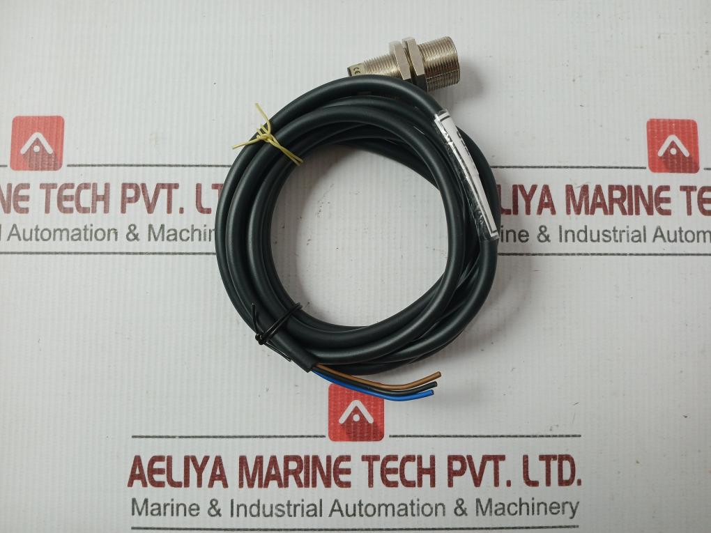 New Condition Omron Tl-X5e2-E1 Inductive Proximity Sensor