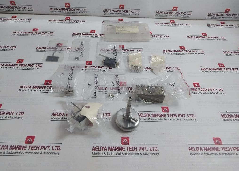 Nov 10504994-001 Potentiometer Kit Speed Control Anchor Winch Rhs1K0 0.158A