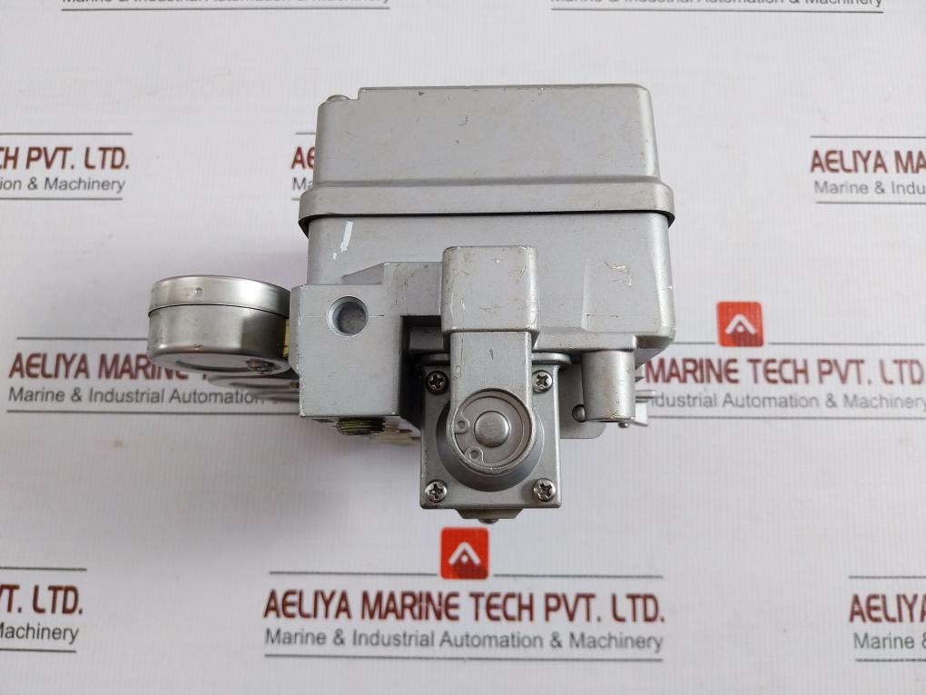 Ns737s-D Nakakita Seisakusho Pneumatic Positioner Input Signal: 20-100 Kpa In Used