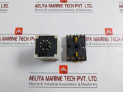 Omron-200-220-240Vac-50-60Hz-10A-Solid-state-Timer-Withe-Base-P2Cf-08-H3Ba-8-208455-8