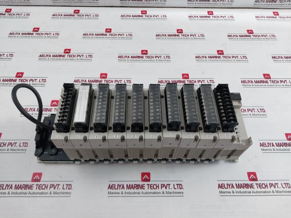 Omron C200Hw-pd024 Plc Power Supply Unit With I/O Module Cs1W-id211 24Vdc--- 50W