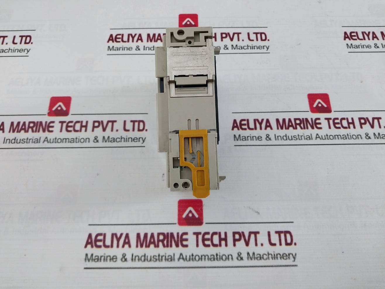 Omron Cqm1-id212 16 Point Input Unit 24Vdc 6Ma Rev A